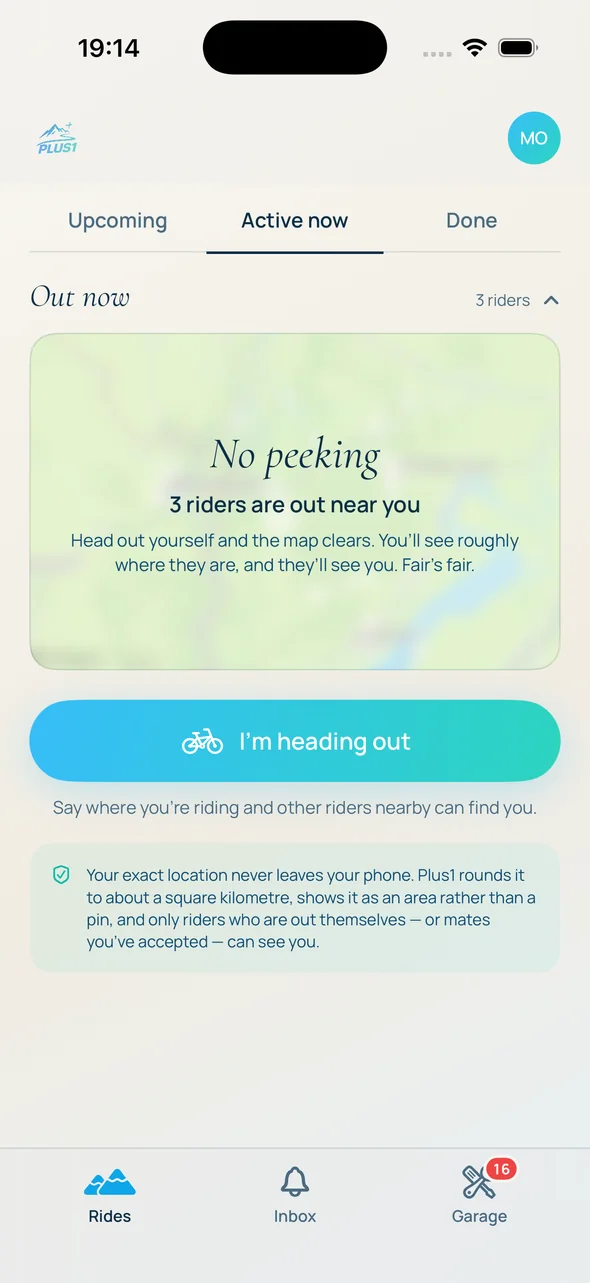 no peeking: a blurred map with 3 riders out near you